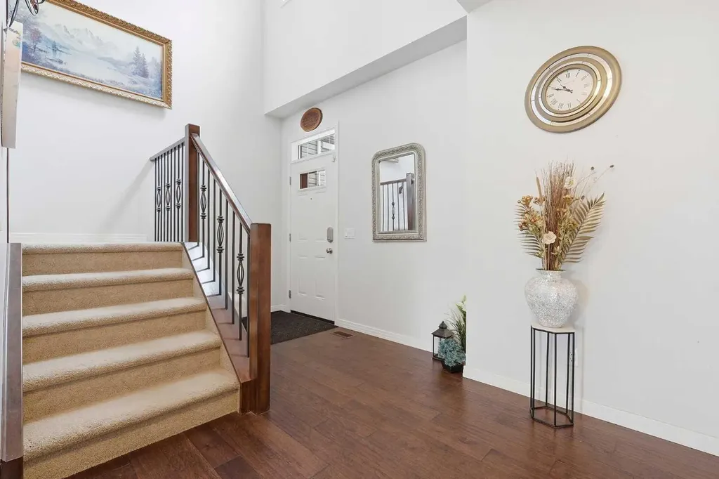 7 Auburn Crest Way SE Calgary AB T3M 1T8