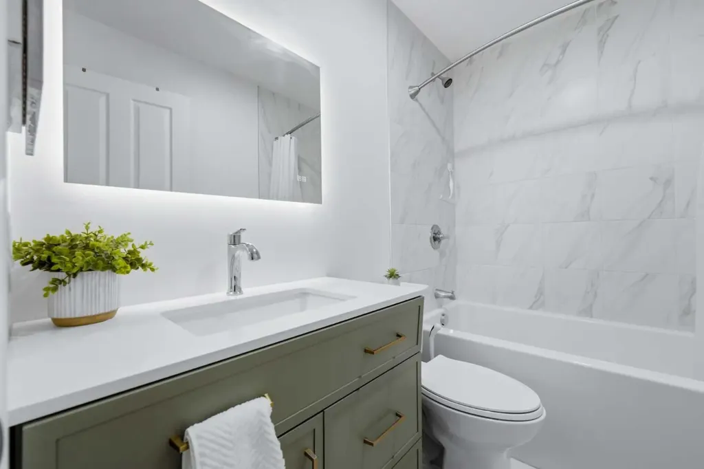 388 Sandarac Drive NW Calgary AB T3K 4E3