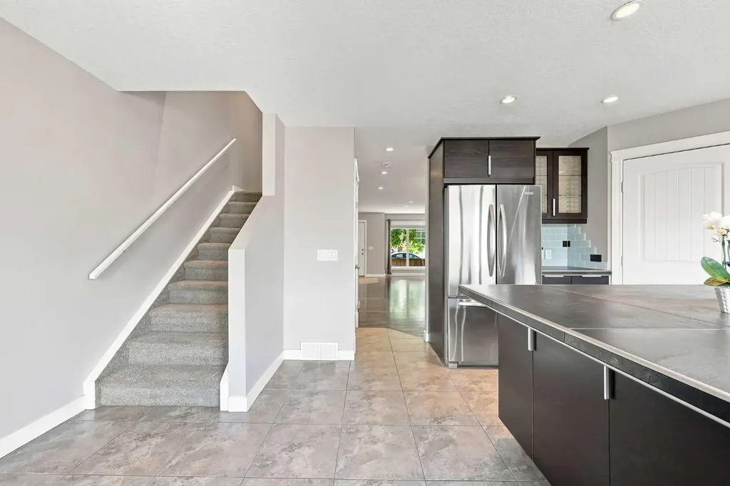 4836 Bowness Road NW Calgary AB T3B 0B7