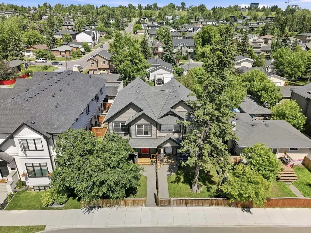 4836 Bowness Road NW Calgary AB T3B 0B7