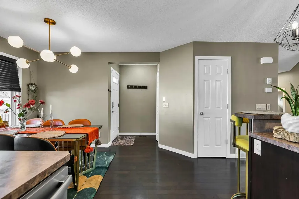 88 Walden Gardens SE Calgary AB T2X0M9