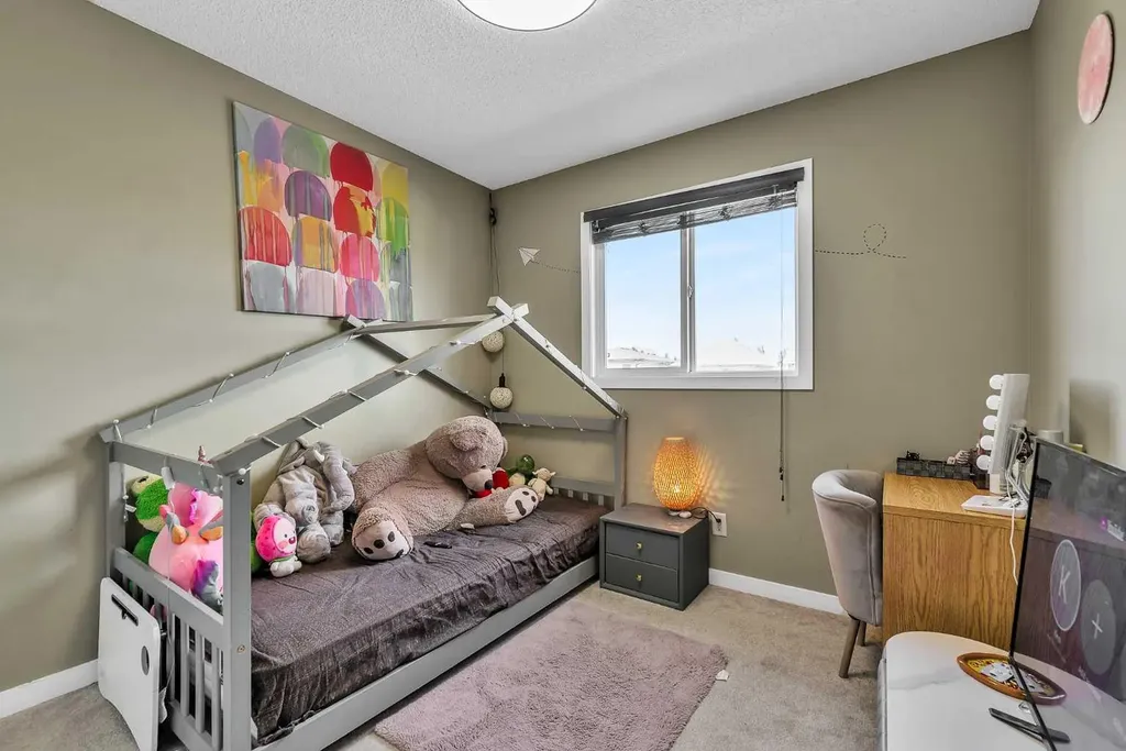 88 Walden Gardens SE Calgary AB T2X0M9