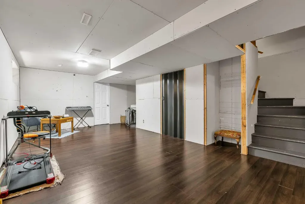 88 Walden Gardens SE Calgary AB T2X0M9