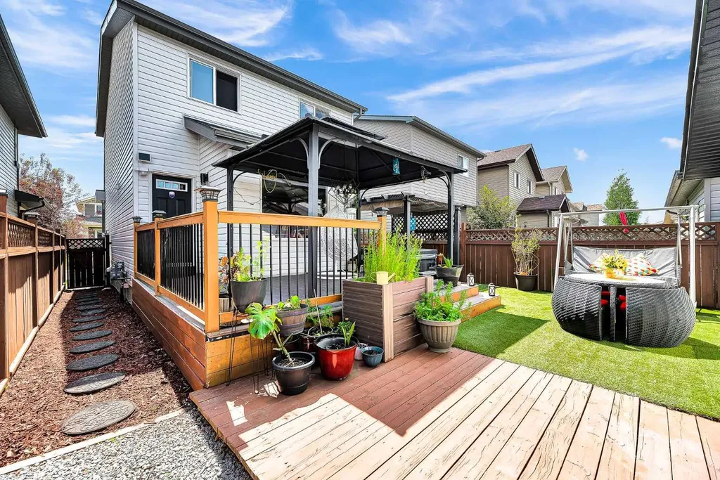 88 Walden Gardens SE Calgary AB T2X0M9