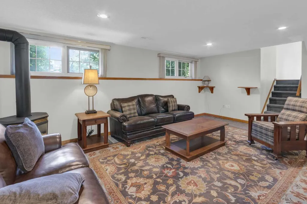 11224 Wilson Road SE Calgary AB T2J 2E2