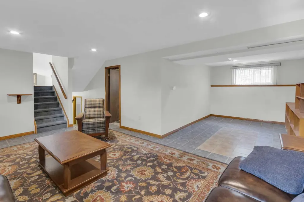 11224 Wilson Road SE Calgary AB T2J 2E2