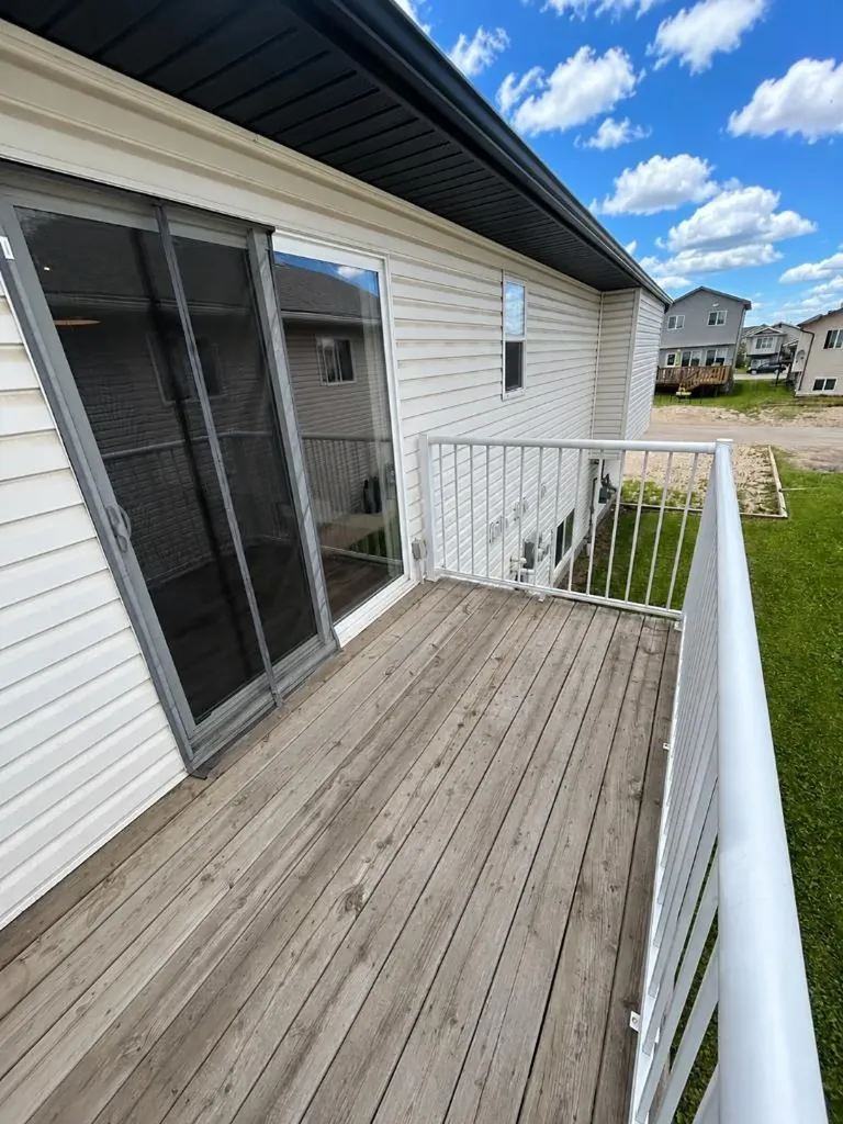 11234 75 Avenue Grande Prairie AB T8W0C5