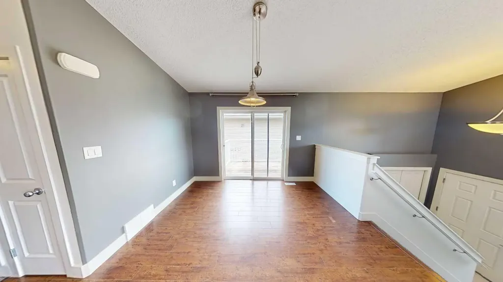 11234 75 Avenue Grande Prairie AB T8W0C5