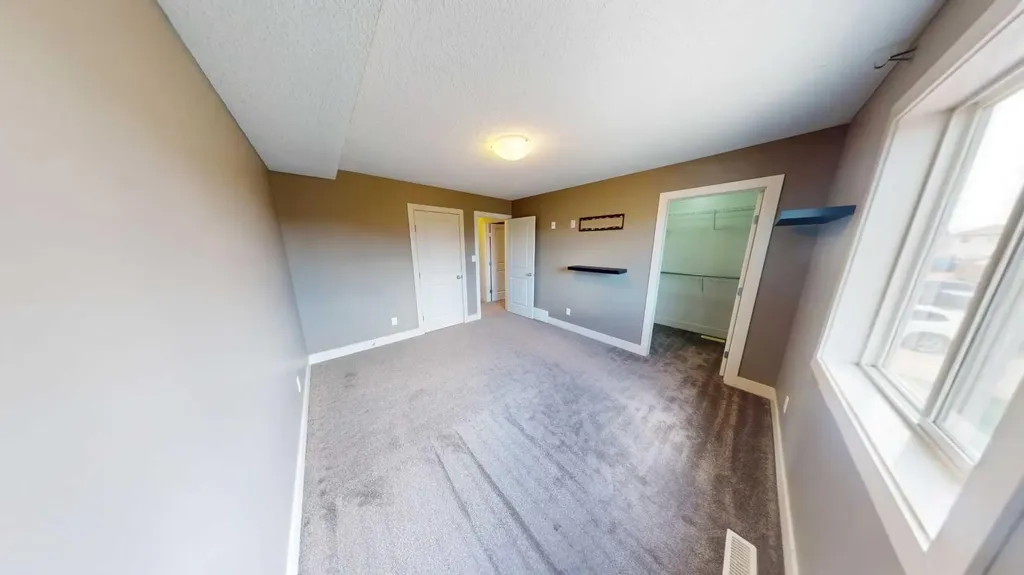 11234 75 Avenue Grande Prairie AB T8W0C5