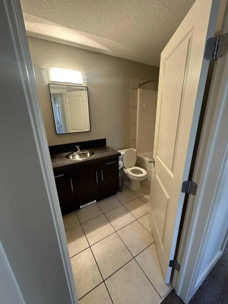 11234 75 Avenue Grande Prairie AB T8W0C5