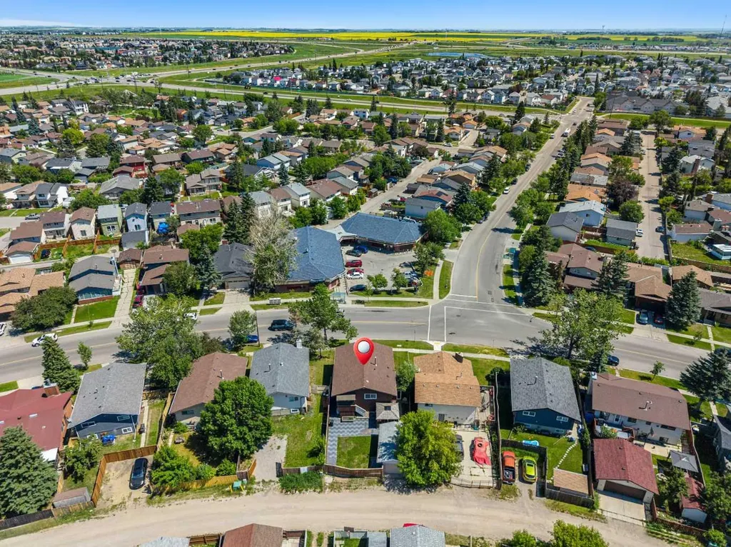 6824 Temple Drive NE Calgary AB T1Y 4X8
