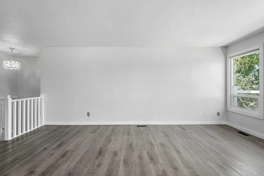 6824 Temple Drive NE Calgary AB T1Y 4X8