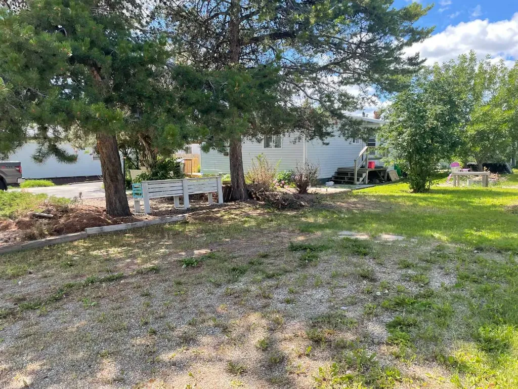 10404 101 Street Fairview AB T0H 1L0