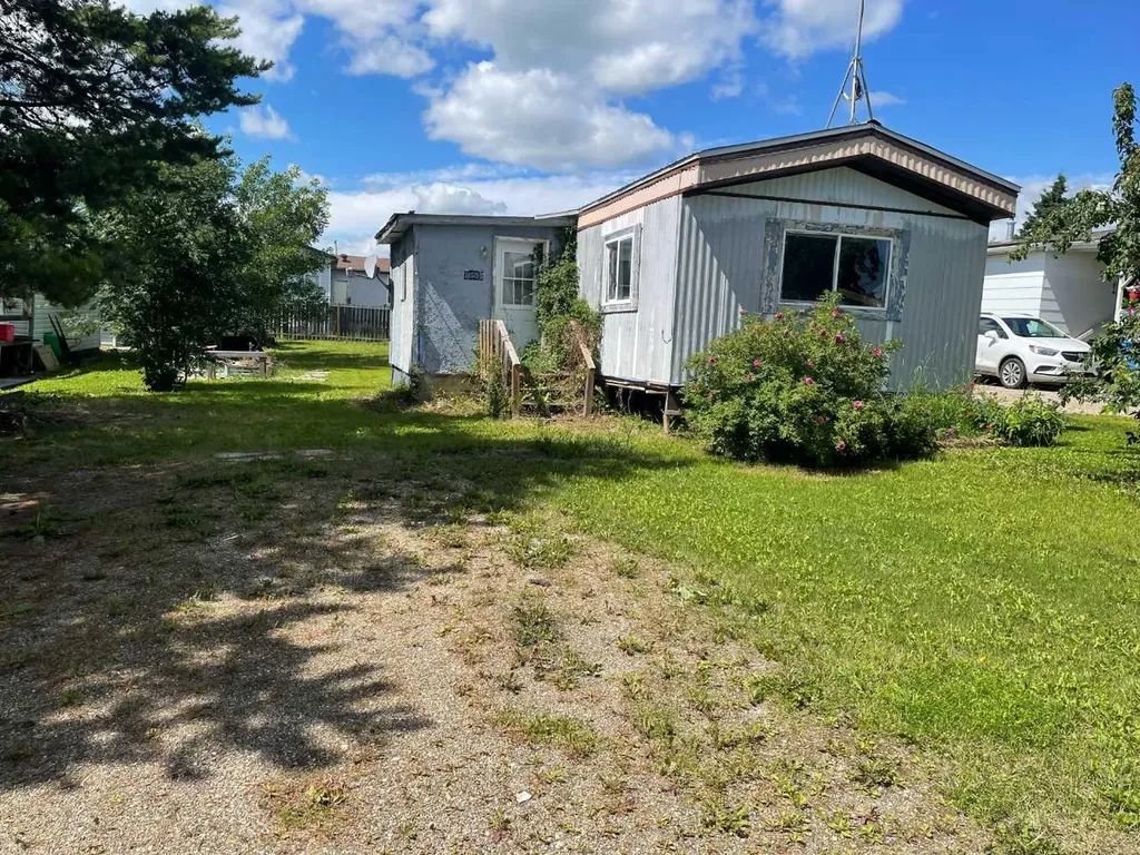 10404 101 Street Fairview AB T0H 1L0