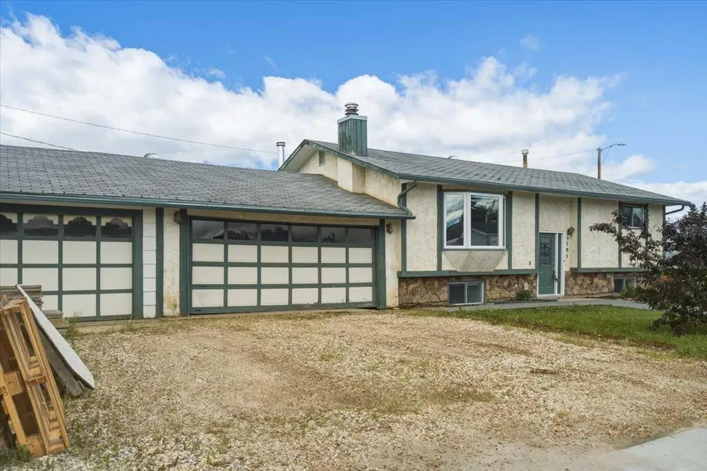 9703 95 Avenue Wembley AB T0H 3S0