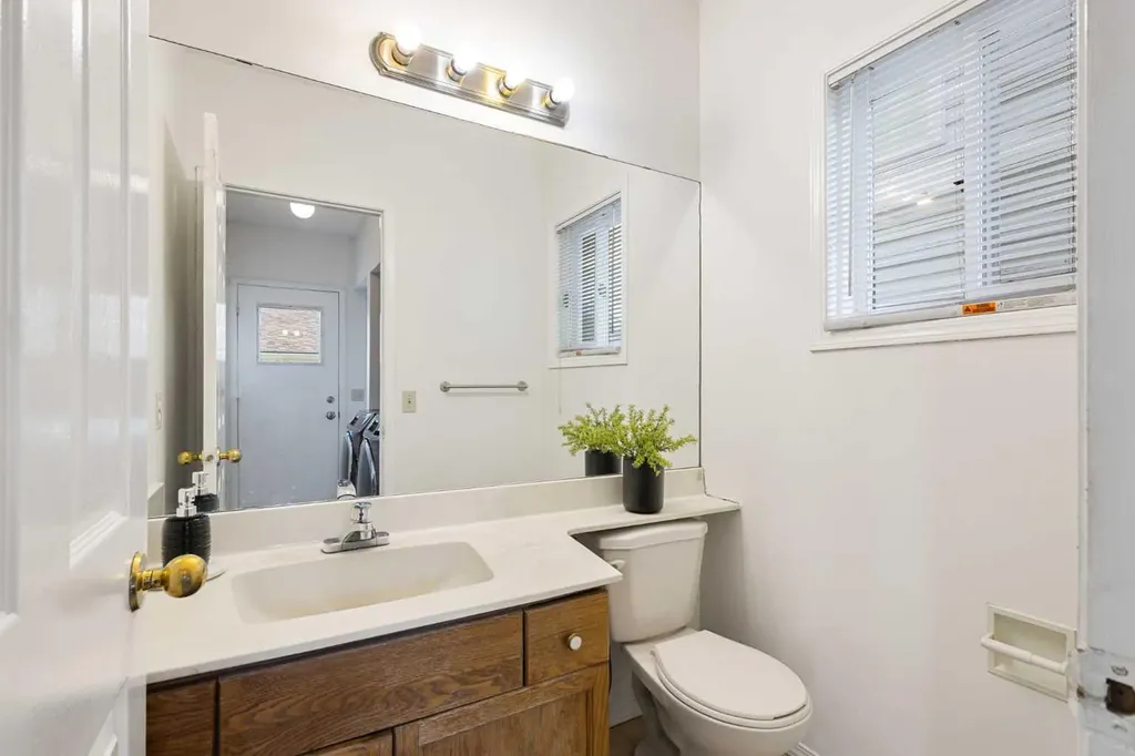 1132 Millcrest Rise SW Calgary AB T2Y 2L9
