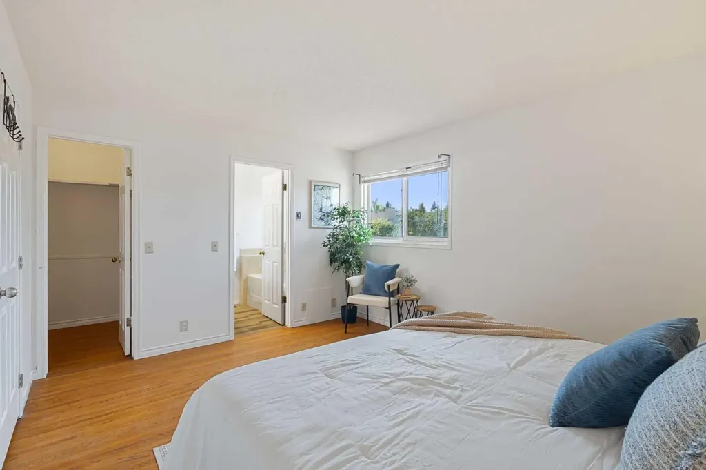 1132 Millcrest Rise SW Calgary AB T2Y 2L9