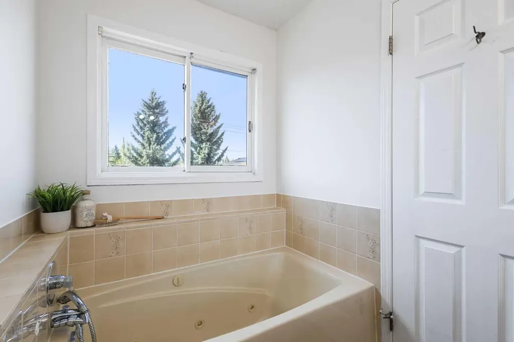 1132 Millcrest Rise SW Calgary AB T2Y 2L9