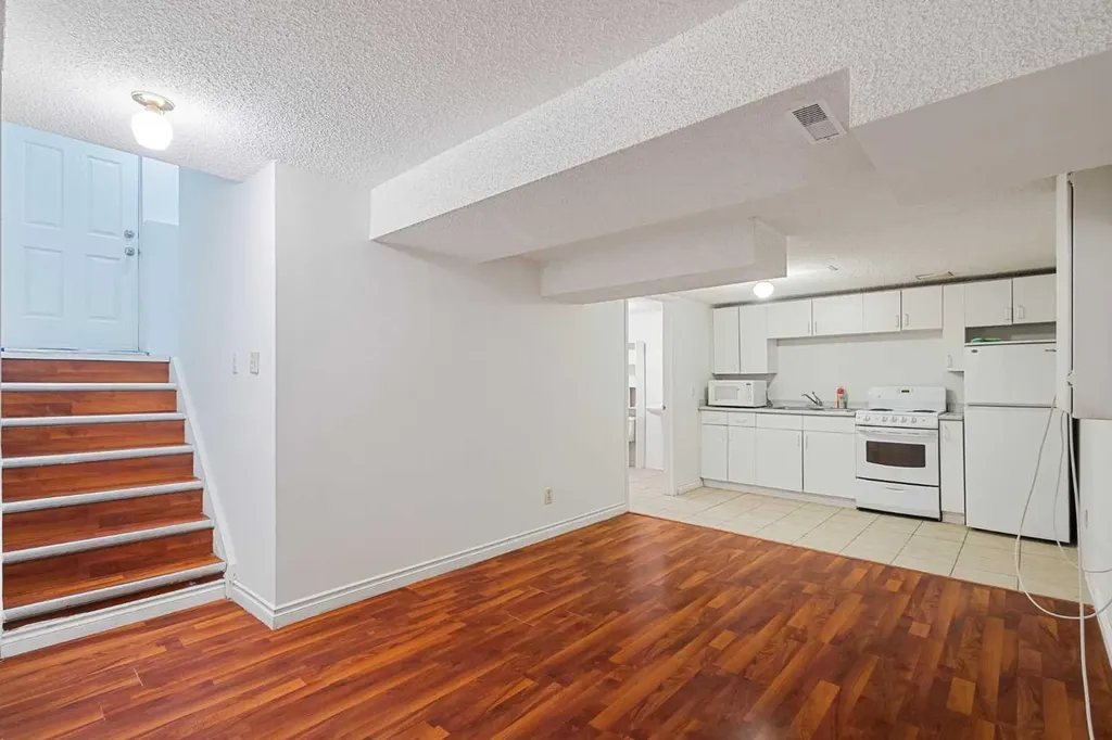 1132 Millcrest Rise SW Calgary AB T2Y 2L9