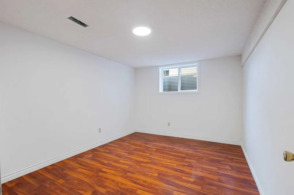 1132 Millcrest Rise SW Calgary AB T2Y 2L9