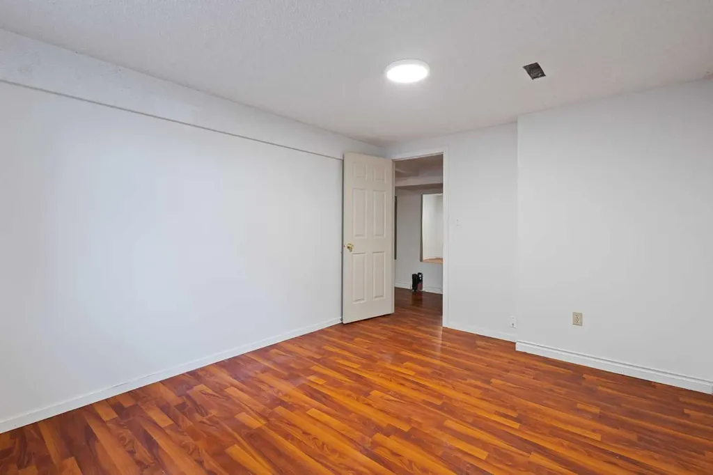 1132 Millcrest Rise SW Calgary AB T2Y 2L9
