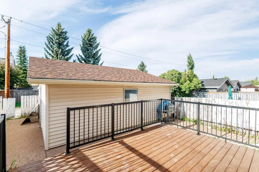 1132 Millcrest Rise SW Calgary AB T2Y 2L9