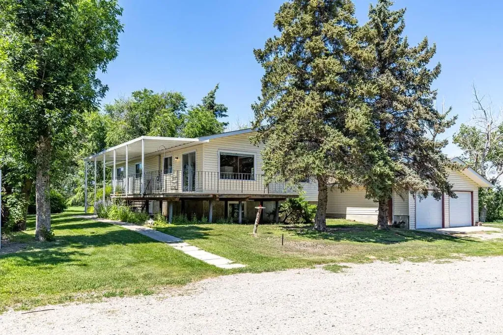 116 Centre Street Arrowwood AB T0L0B0