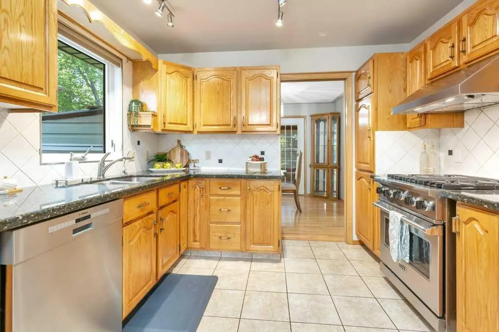 5217 46 Avenue Rimbey AB T0C 2J0