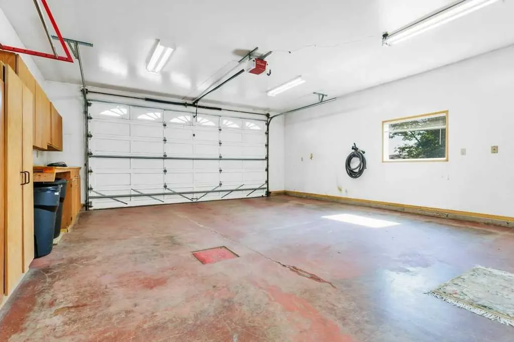 5217 46 Avenue Rimbey AB T0C 2J0