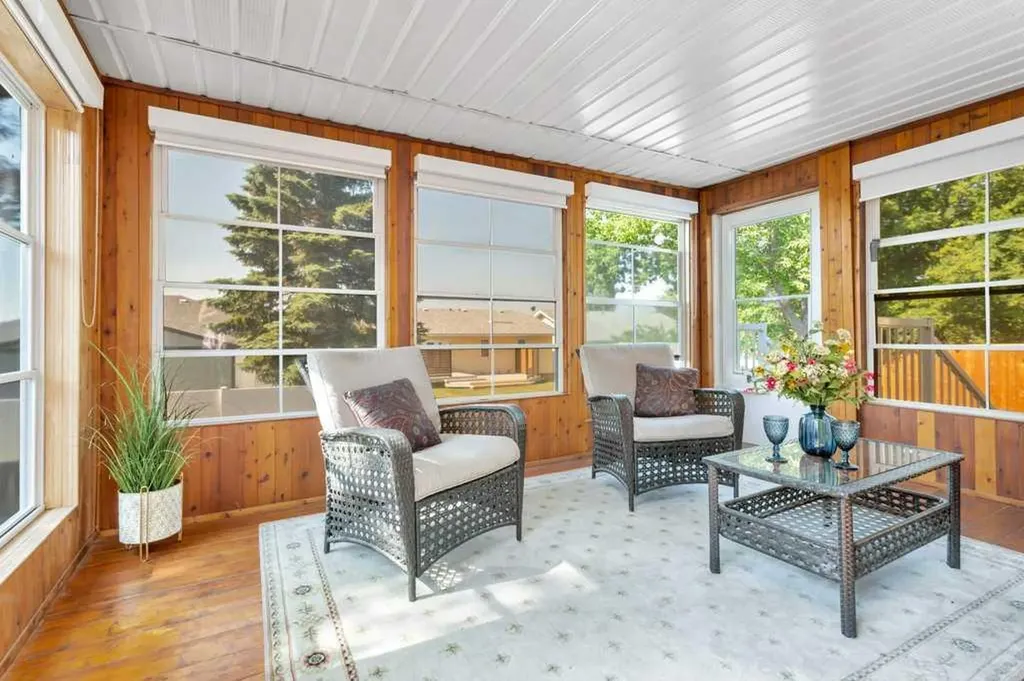 5217 46 Avenue Rimbey AB T0C 2J0