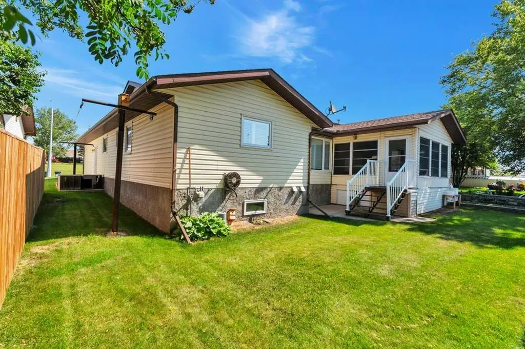 5217 46 Avenue Rimbey AB T0C 2J0