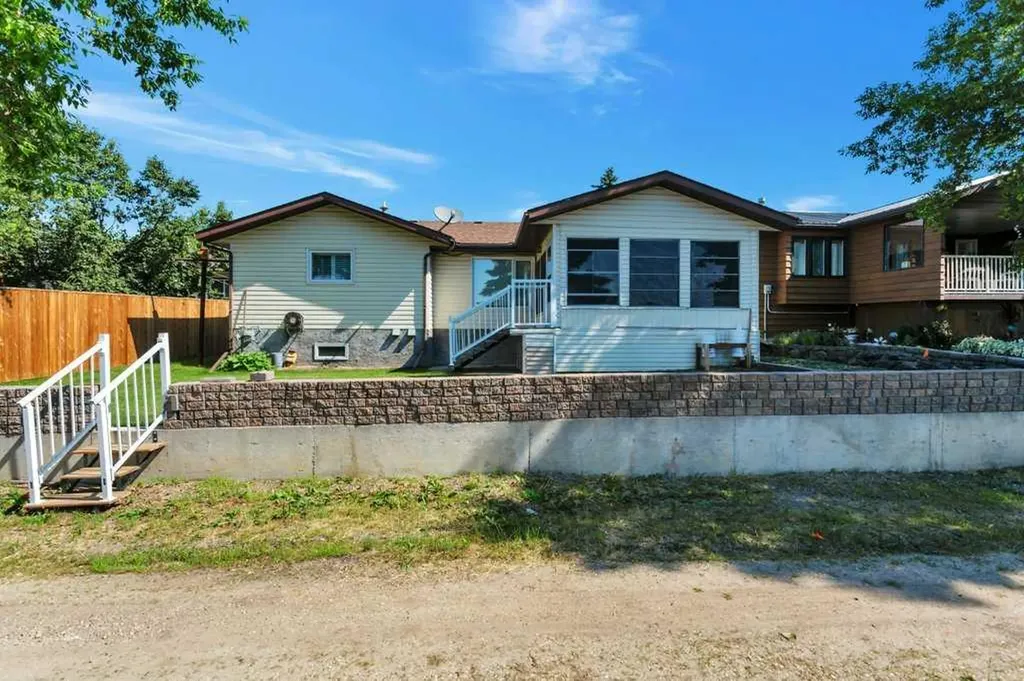 5217 46 Avenue Rimbey AB T0C 2J0