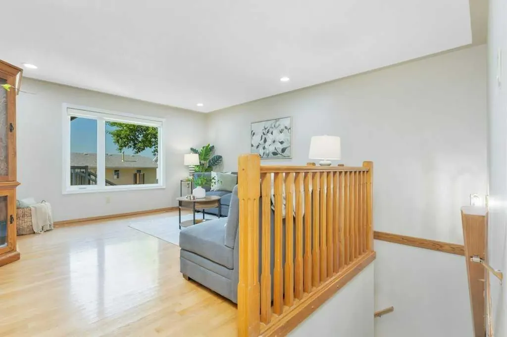 5217 46 Avenue Rimbey AB T0C 2J0