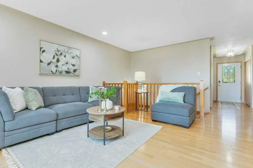 5217 46 Avenue Rimbey AB T0C 2J0