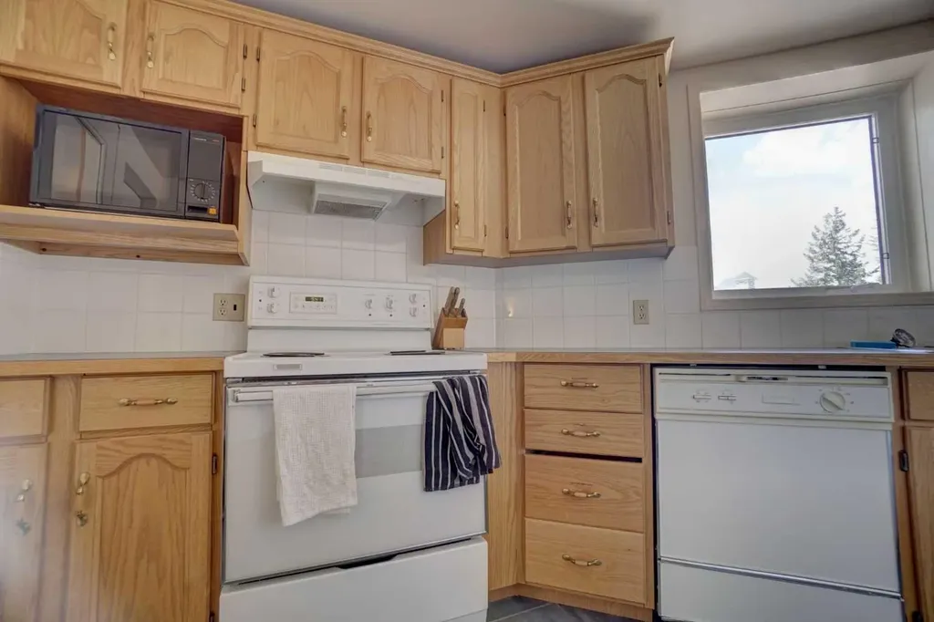 1080C Cougar Creek Drive Canmore AB T1W2X9