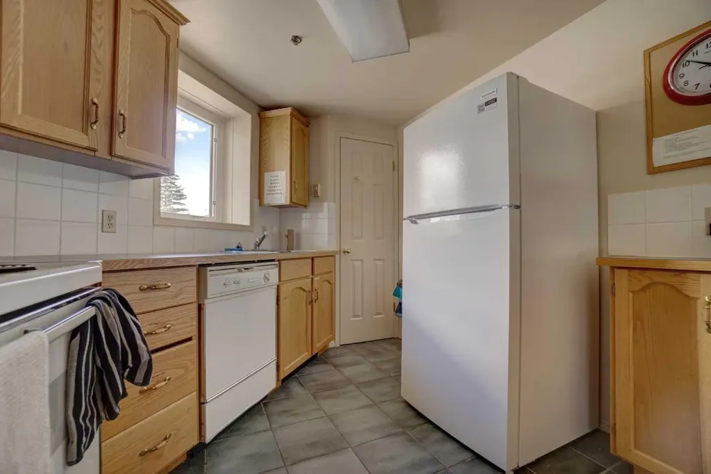 1080C Cougar Creek Drive Canmore AB T1W2X9
