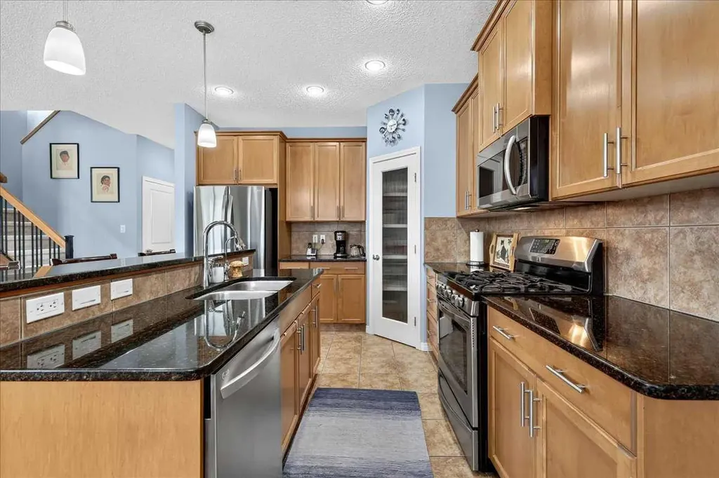 18 Copperstone Drive SE Calgary AB T2Z 0P2