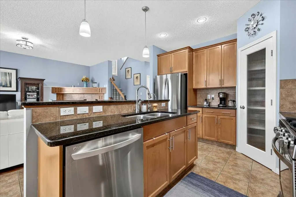 18 Copperstone Drive SE Calgary AB T2Z 0P2