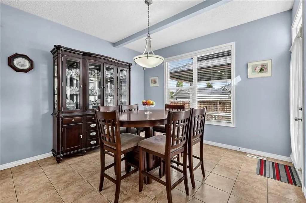 18 Copperstone Drive SE Calgary AB T2Z 0P2