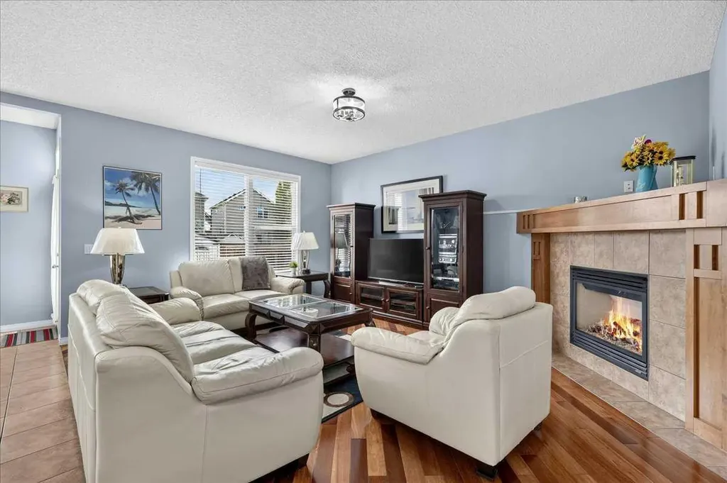 18 Copperstone Drive SE Calgary AB T2Z 0P2
