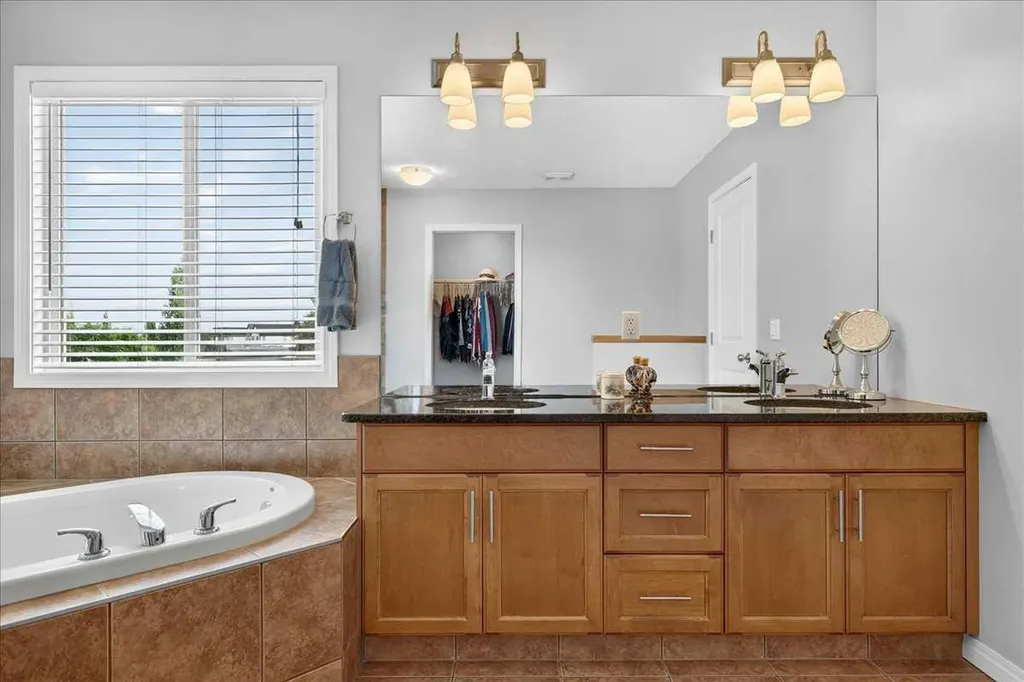 18 Copperstone Drive SE Calgary AB T2Z 0P2