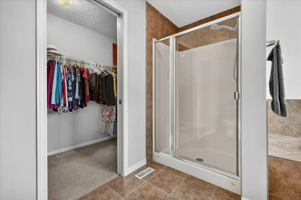 18 Copperstone Drive SE Calgary AB T2Z 0P2