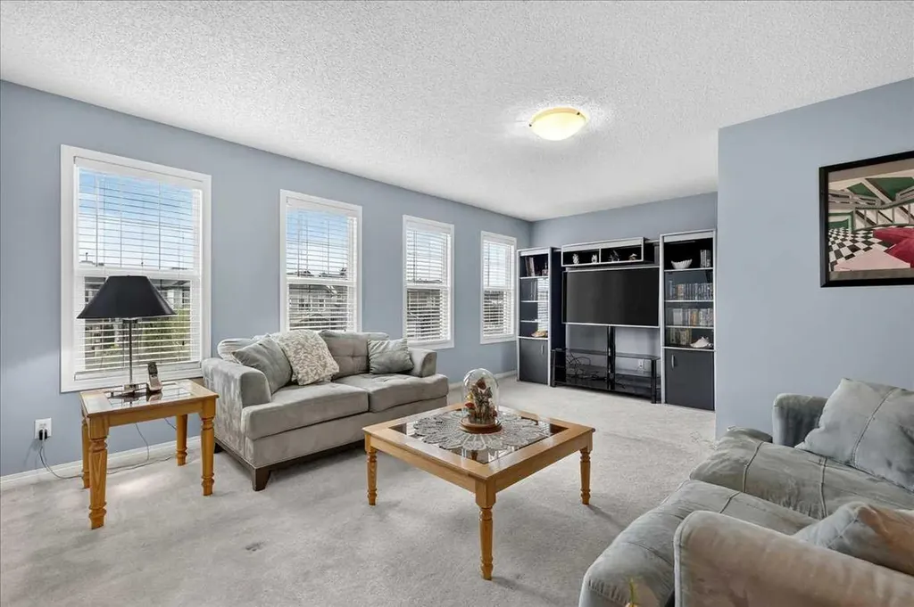 18 Copperstone Drive SE Calgary AB T2Z 0P2