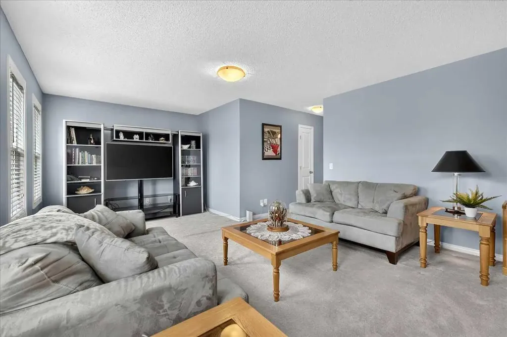 18 Copperstone Drive SE Calgary AB T2Z 0P2