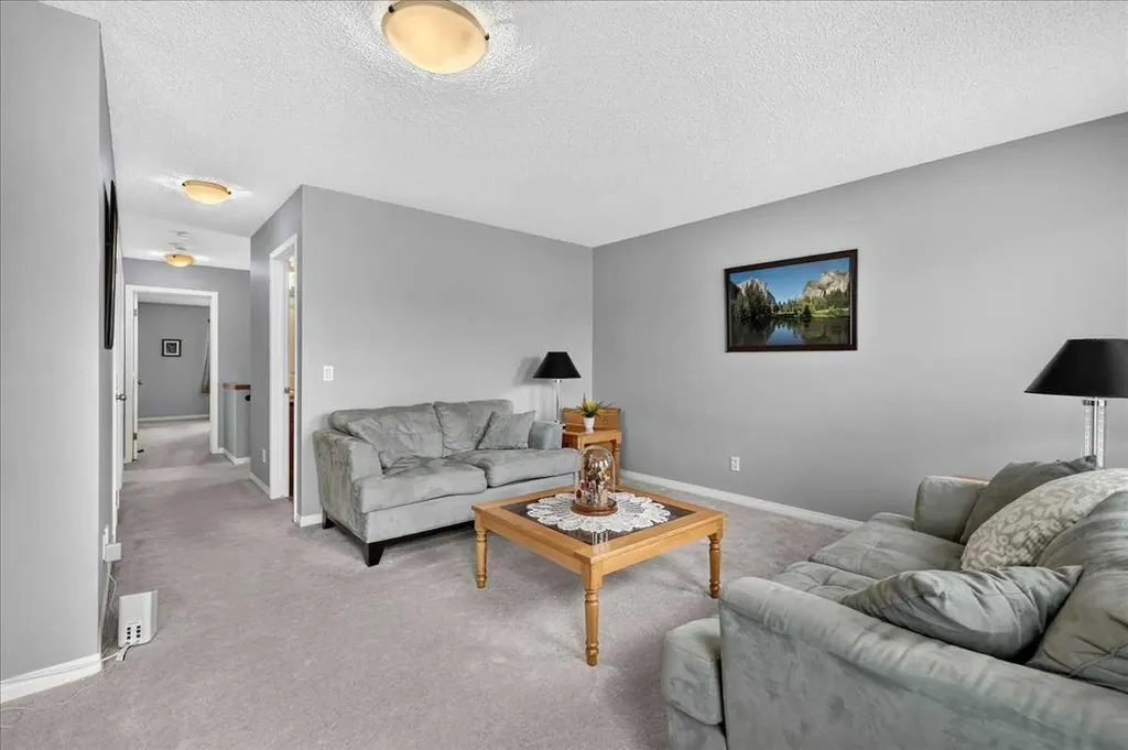 18 Copperstone Drive SE Calgary AB T2Z 0P2