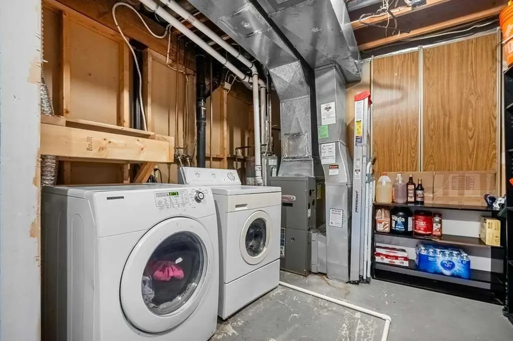 1055 72 Avenue NW Calgary AB T2K 5S4