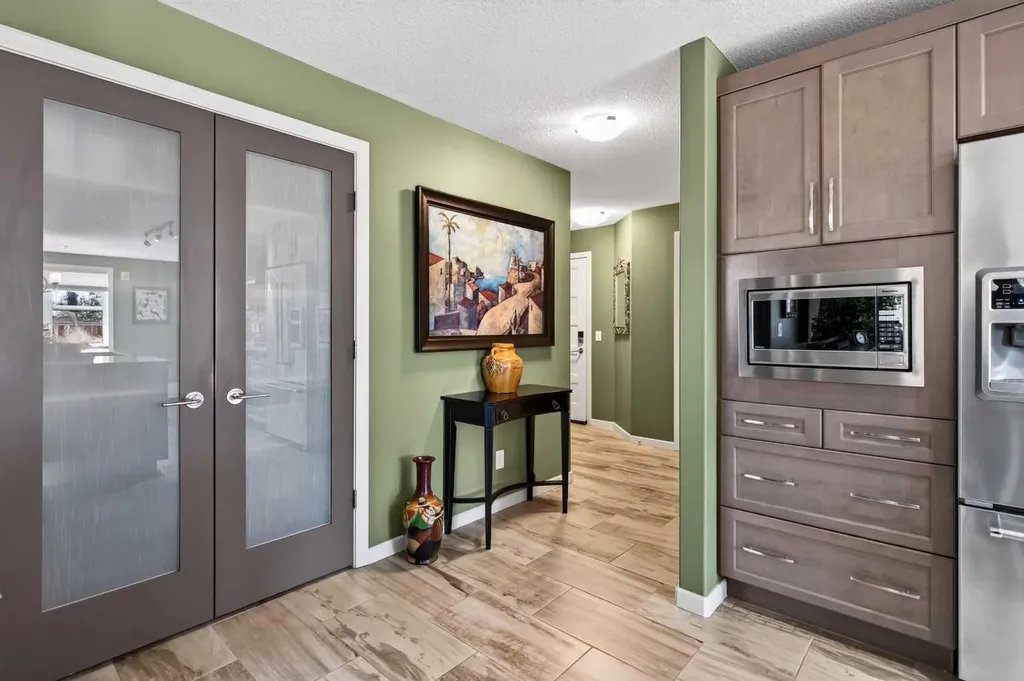 10 Market Boulevard SE Airdrie AB T4A 0W8