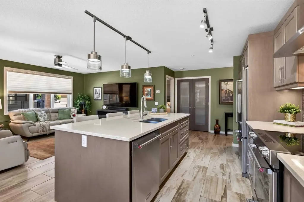 10 Market Boulevard SE Airdrie AB T4A 0W8