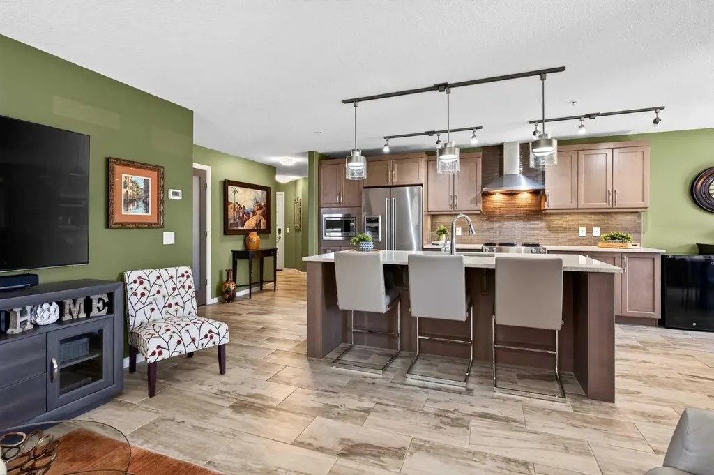 10 Market Boulevard SE Airdrie AB T4A 0W8