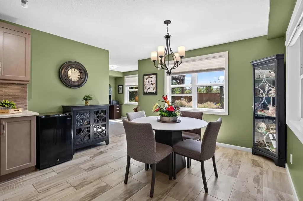 10 Market Boulevard SE Airdrie AB T4A 0W8